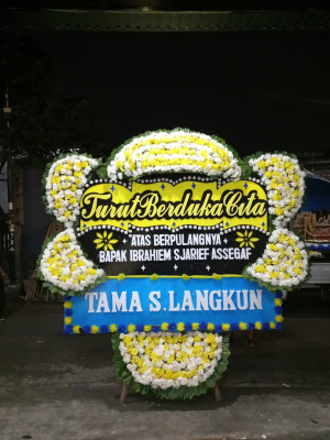 Papan Bunga Duka di Anggut Bawah
