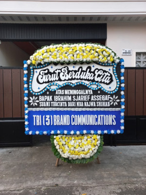 Papan Bunga Duka di Anggut Bawah